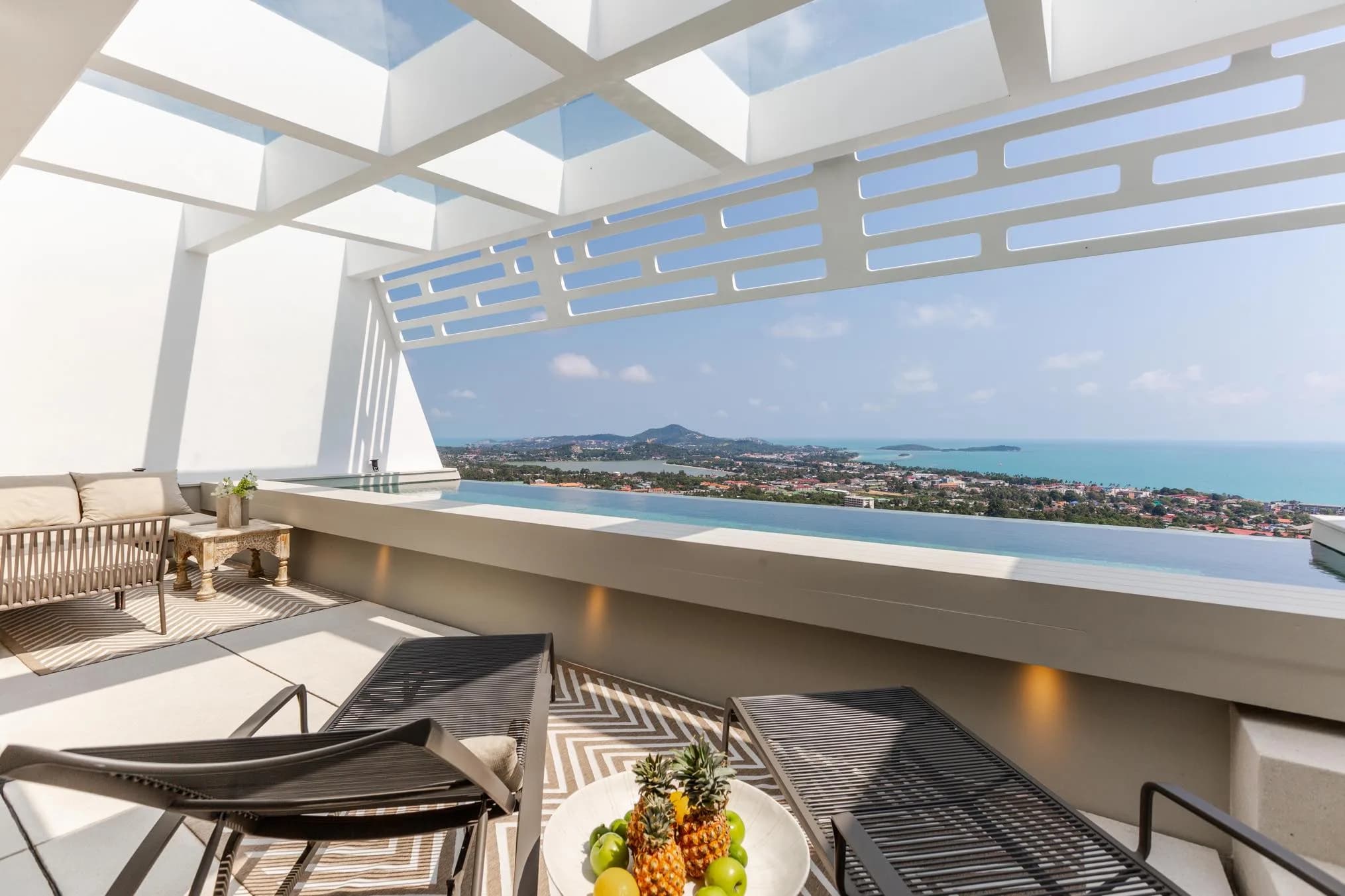 Stylish 3 bedroom private pool villa in a secured residence in Chaweng Noi-VIL0036 — view 1