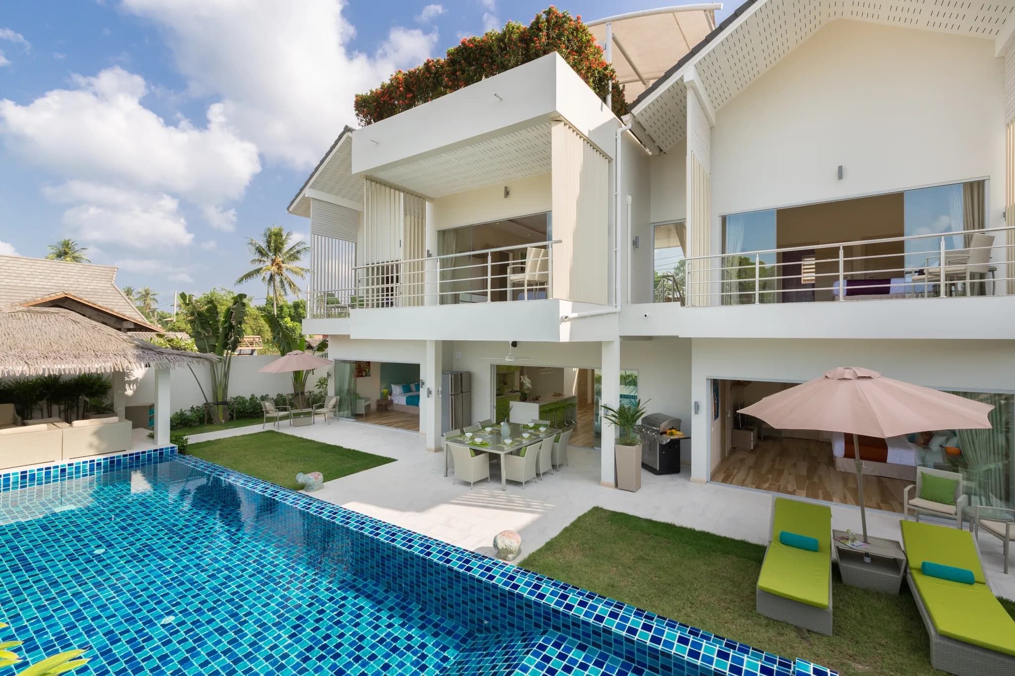 Modern beachside 5 bedroom private pool villa in Bantai-VIL0174 — view 1