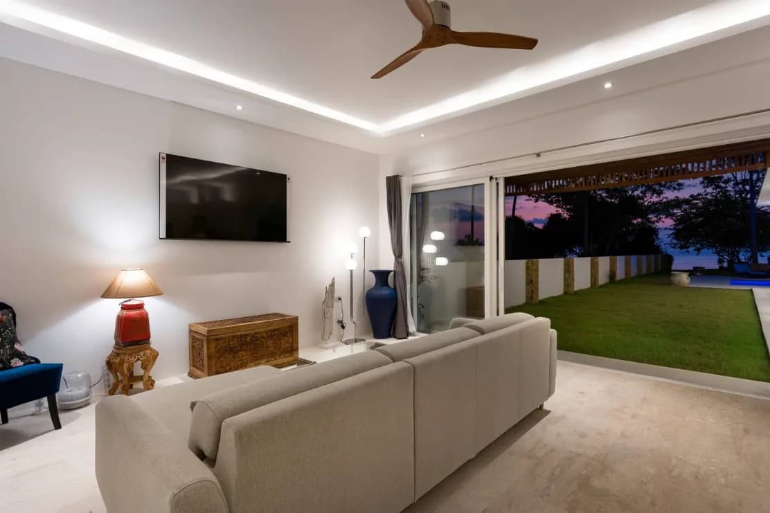 Beachfront villa with a private pool at an affordable price – VIL0519 — thumbnail 3