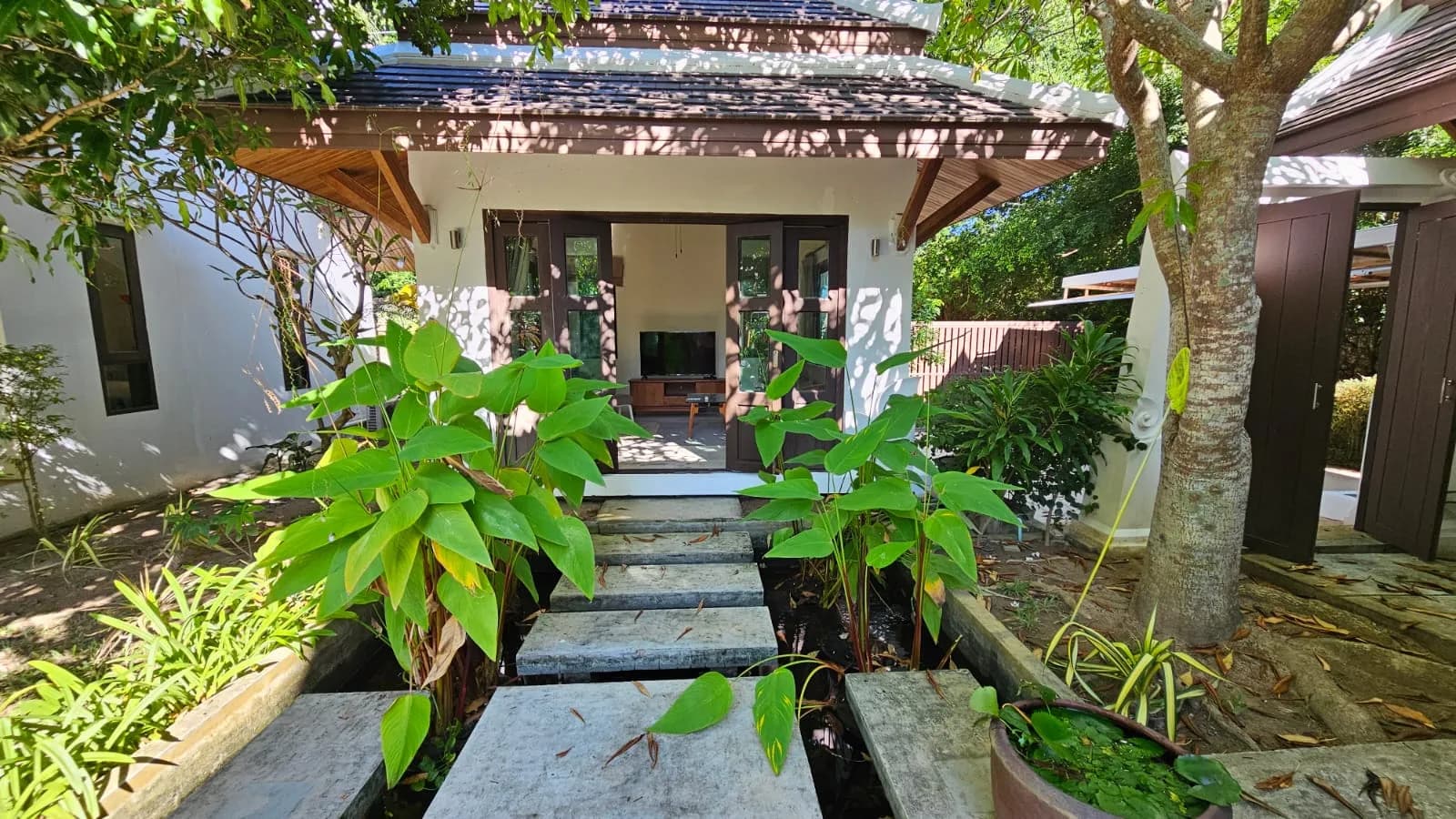 3 Bedroom villa in Balinese style with a private pool 100 meters from the beach – VIL0621 — thumbnail 5