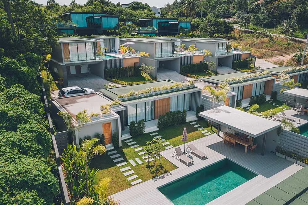 Complex of 6 luxury 3 bedroom villas in a premium location in Choeng Mon-VIL0001 — view 1