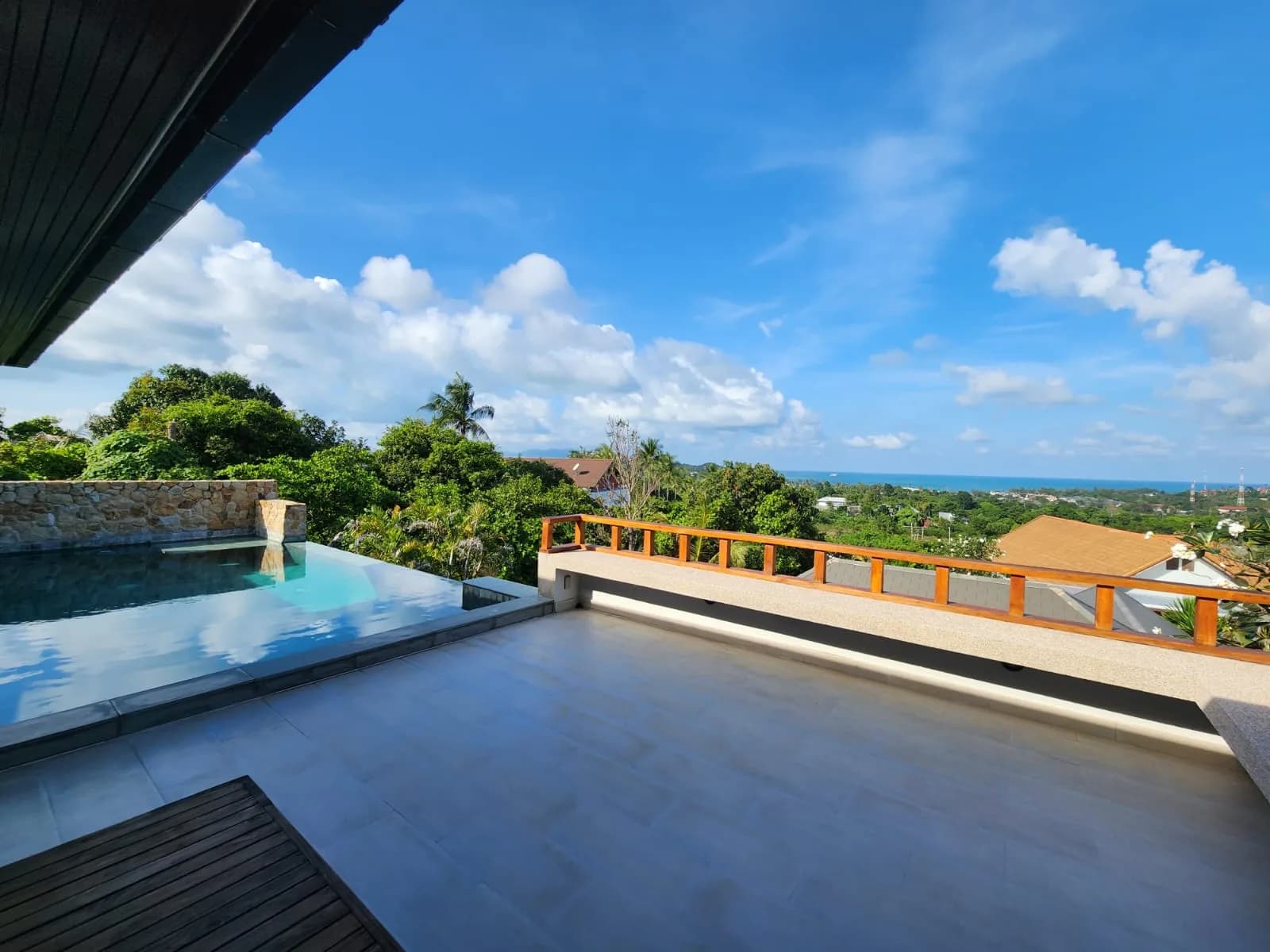 Spacious 3-BEDROOM BALINESE STYLE POOL VILLA WITH beautiful SEA VIEWS in Plai Laem-VIL0003 — view 1