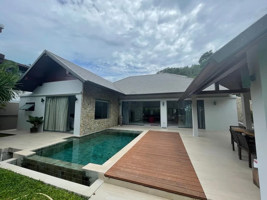 REFURBISHED 3-BEDROOM BALINESE STYLE POOL VILLA WITH PARTIAL SEA VIEWS in Plai Laem-VIL0004 — view 1
