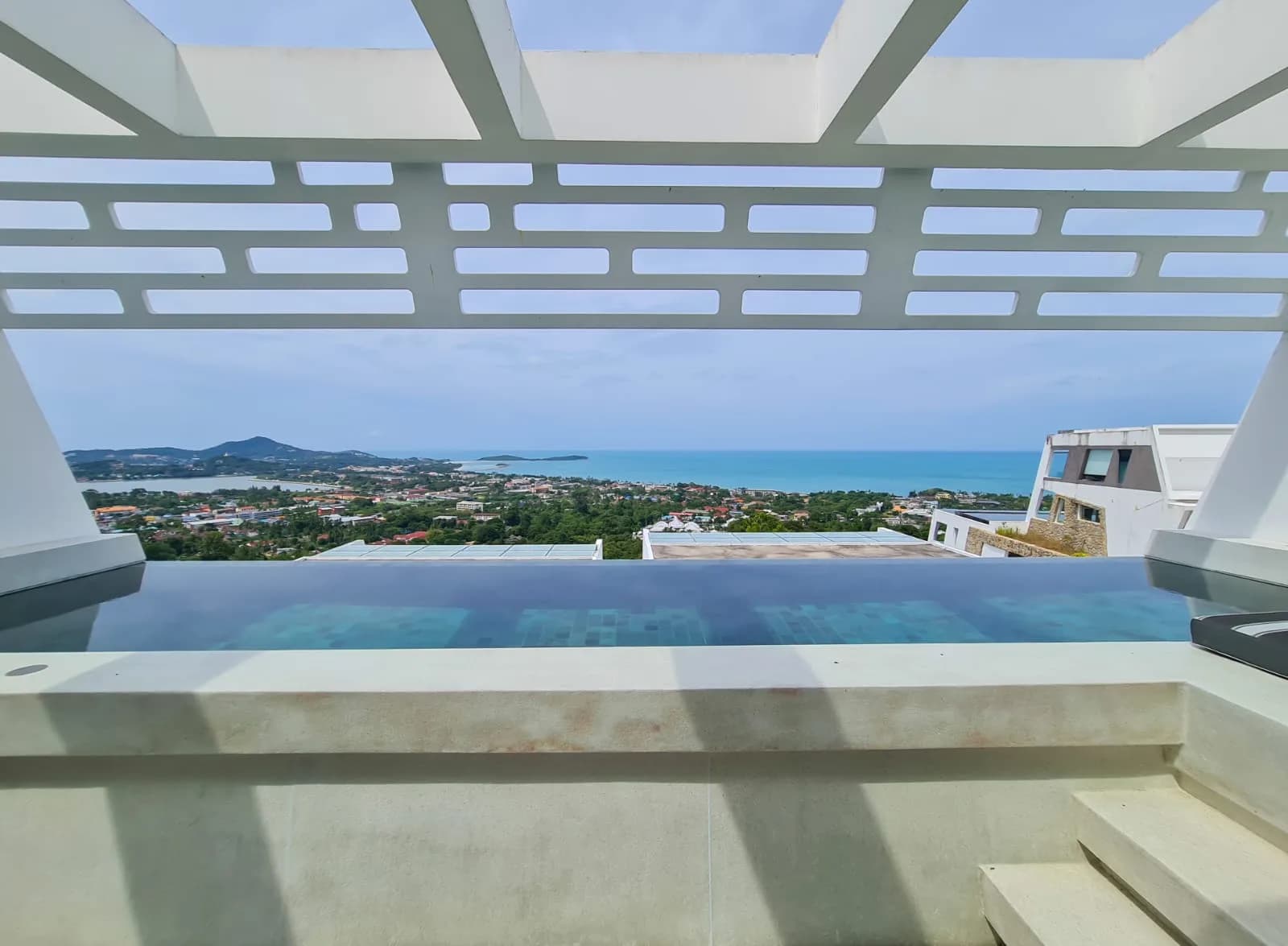 3 bedroom sea view villa with private pool in the complex in Chaweng-VIL0080 — view 1