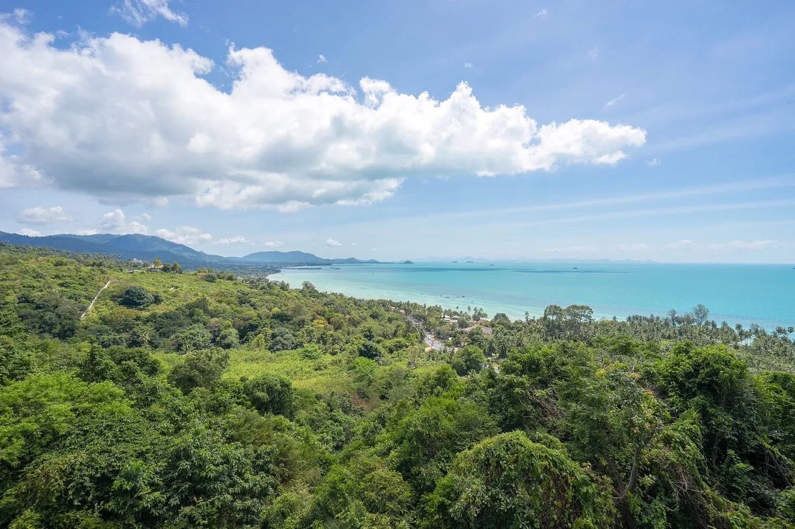 Large 3 bedroom amazing sea villa with a big plot of land (1390 sqm) for sale in Bang Makham-VIL0092 — view 1