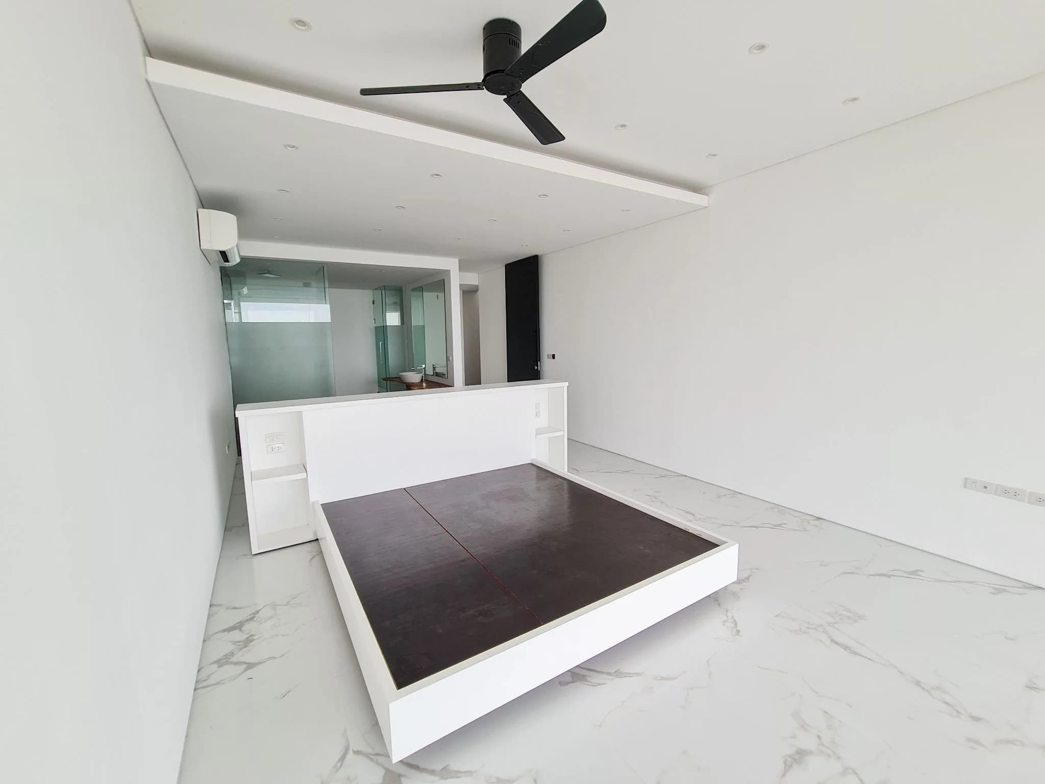Newly built 3 bedroom pool villa with amazing sea view for sale in Chaweng-VIL0093 — view 1
