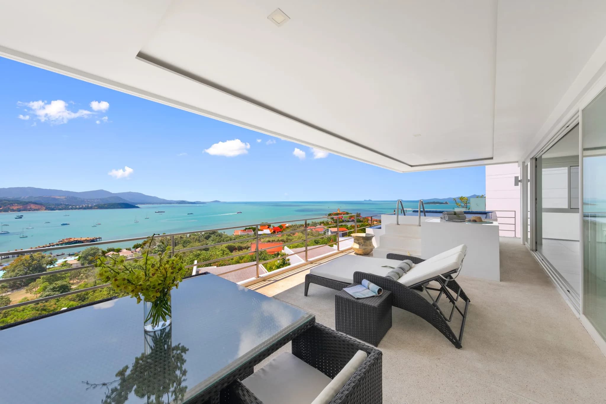 Modern 3 bedroom penthouse with stunning sea & sunset views in Bang Rak-VIL0098 — view 1