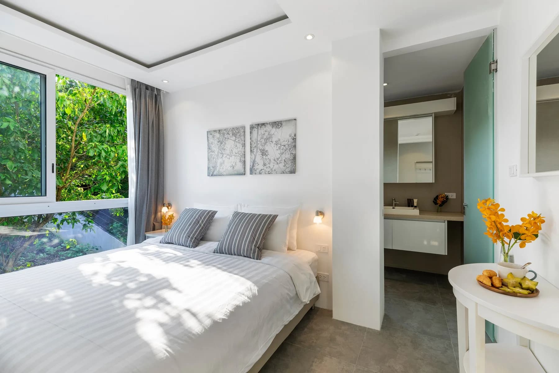 3 bedroom apartment with magnificent sea & sunset views in Bang Rak area-VIL0154 — view 1