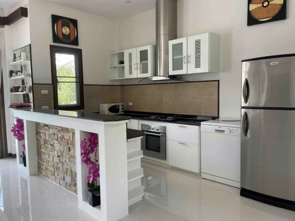 Great business investment opportunity small resort of 6 Bali style private pool villas in Bangrak – VIL0444 — thumbnail 3