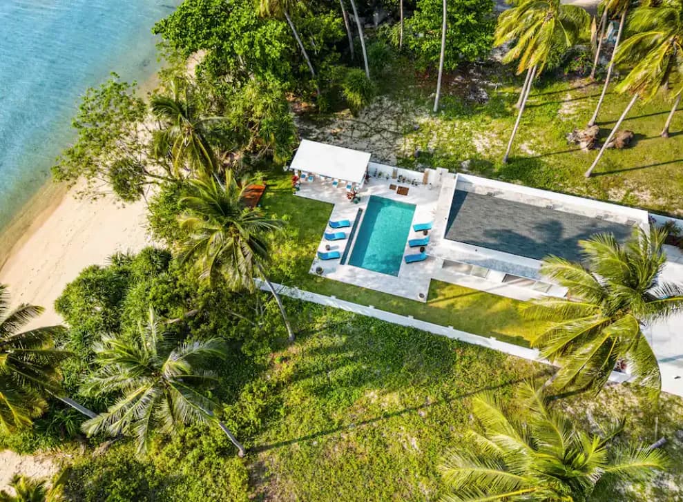 Beachfront villa with a private pool at an affordable price – VIL0519
