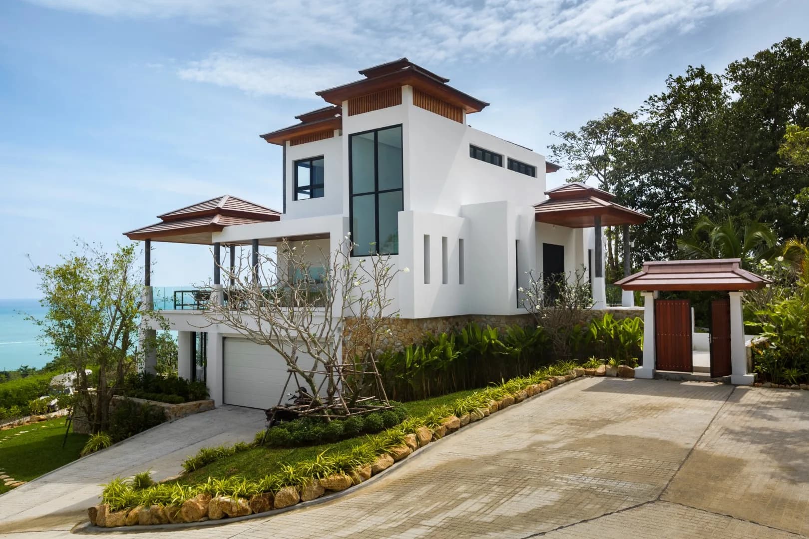 Spacious 3 bedroom villa with beautiful sea views and a large plot in Choeng Mon – VIL0618 — thumbnail 2