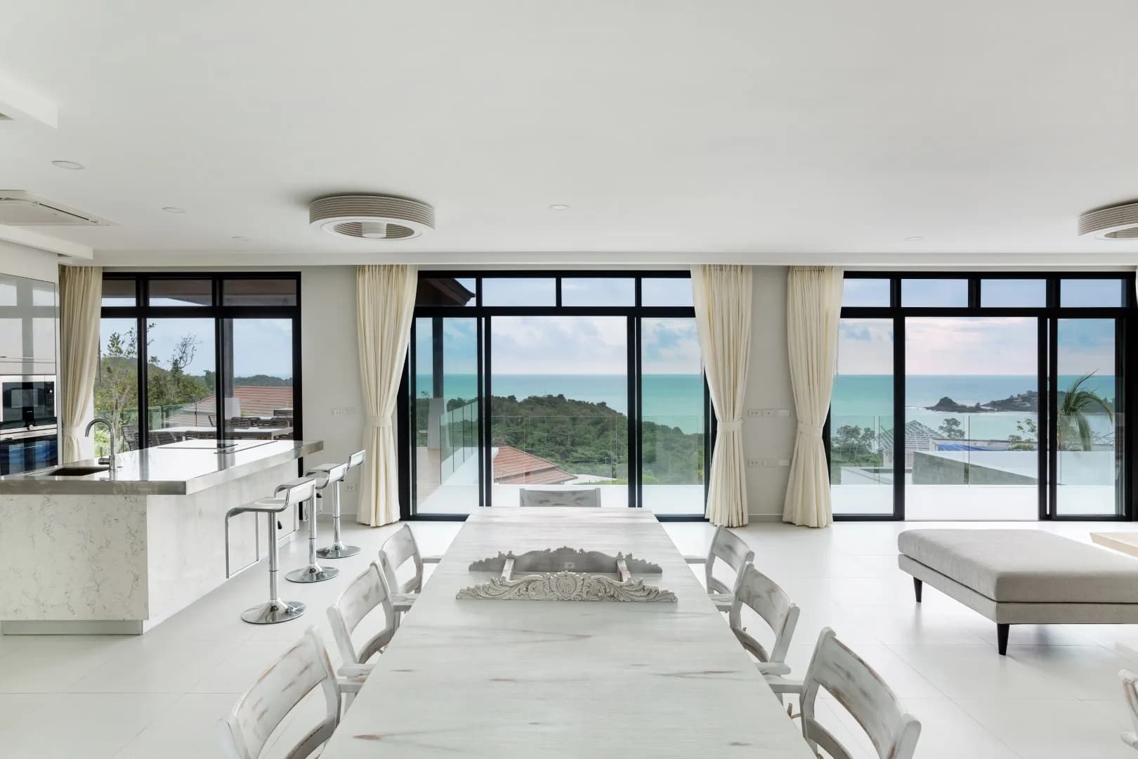 Spacious 3 bedroom villa with beautiful sea views and a large plot in Choeng Mon – VIL0618 — thumbnail 4