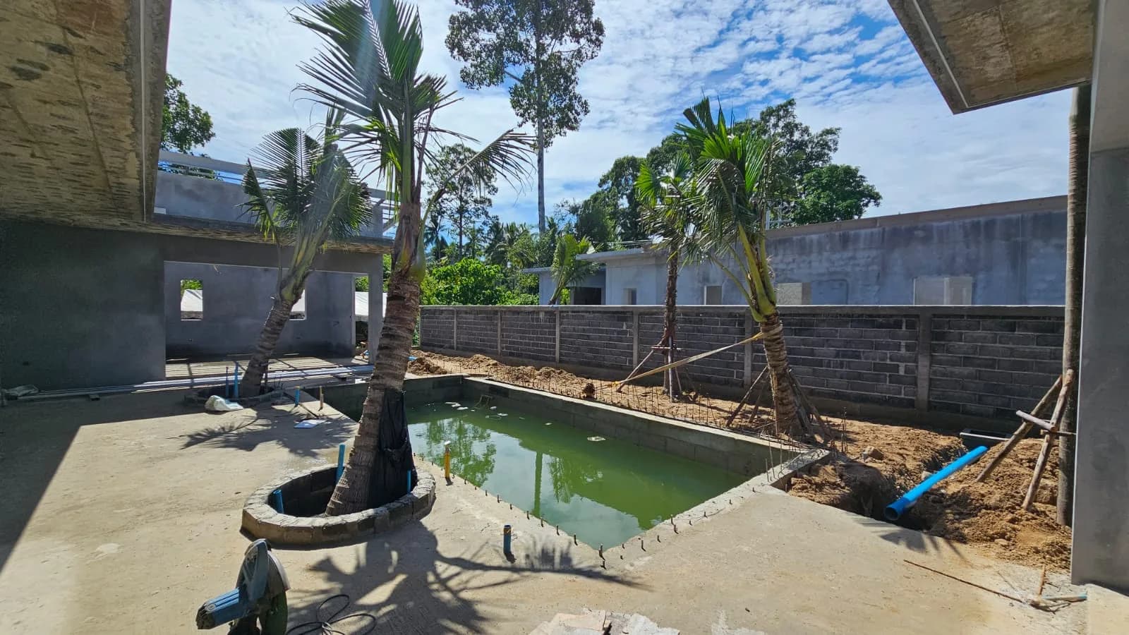 Almost completed 3 bedroom villa with a private pool on a big plot of land in Maenam – VIL0624 — view 1