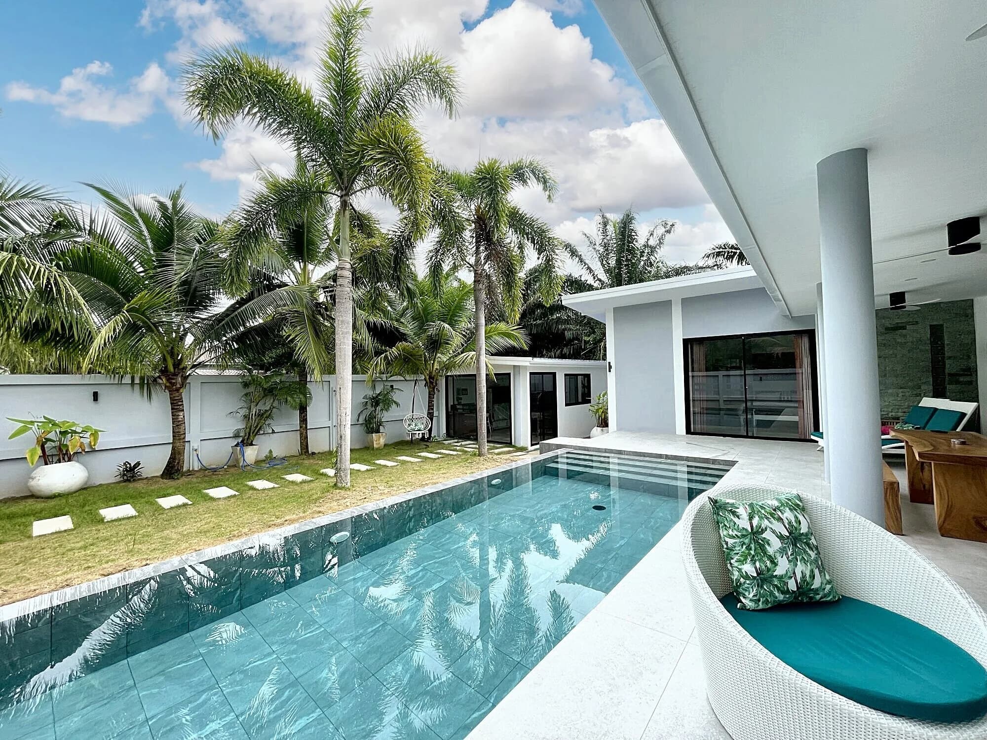Recently renovated 4 bedroom villa with a pool in Lamai close to International schools – VIL0642 — thumbnail 3