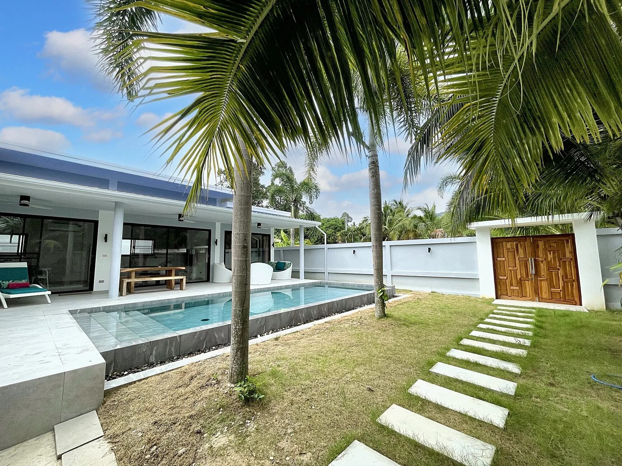 Recently renovated 4 bedroom villa with a pool in Lamai close to International schools – VIL0642 — thumbnail 4