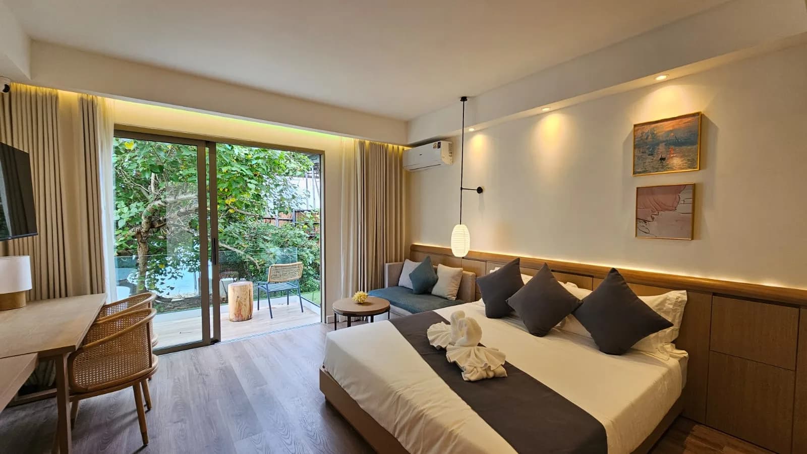 One and two bedroom apartments in a beachfront condominium in Bangrak – VIL0646 — vignette 2