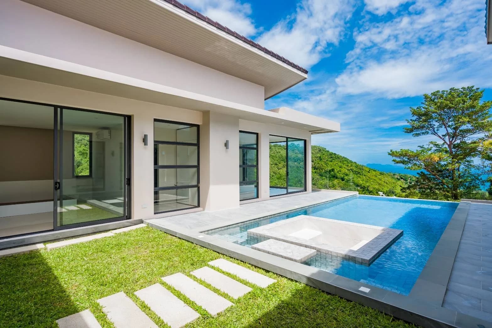 4 bedroom villa seaview in Bang por — thumbnail 5